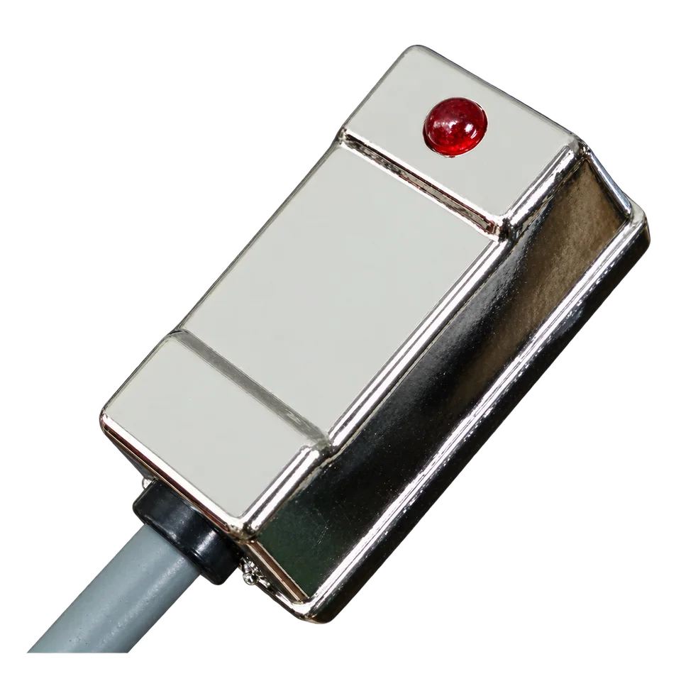Pneumatic Magnetic Sensor NPN NO Three Wire Make – DOLPHIN · background removed